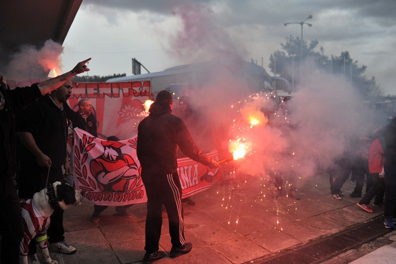 Ολυμπιακός: Υποδοχή και αποθέωση στα Γιάννενα (photos)