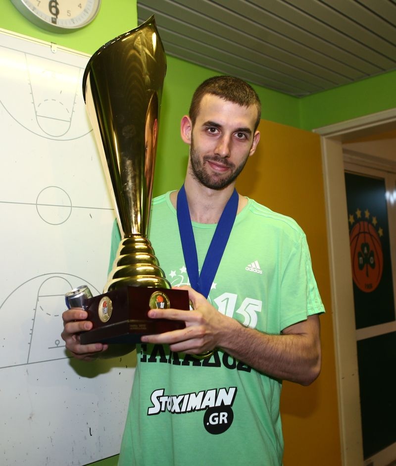 Παναθηναϊκός: Το γλέντησαν στα αποδυτήρια (photos)