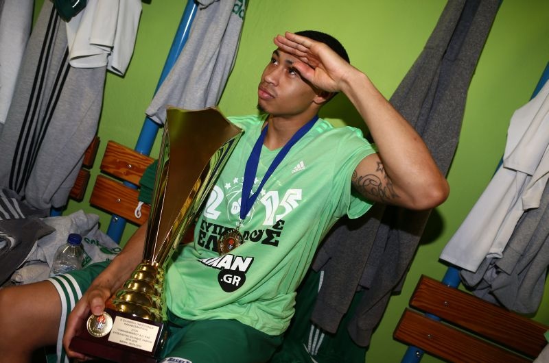 Παναθηναϊκός: Το γλέντησαν στα αποδυτήρια (photos)