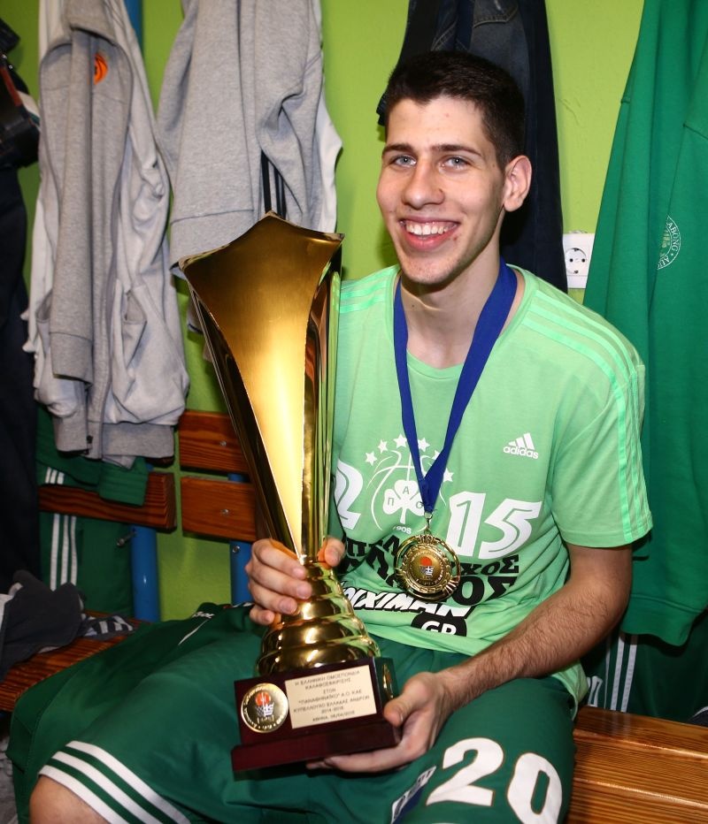 Παναθηναϊκός: Το γλέντησαν στα αποδυτήρια (photos)