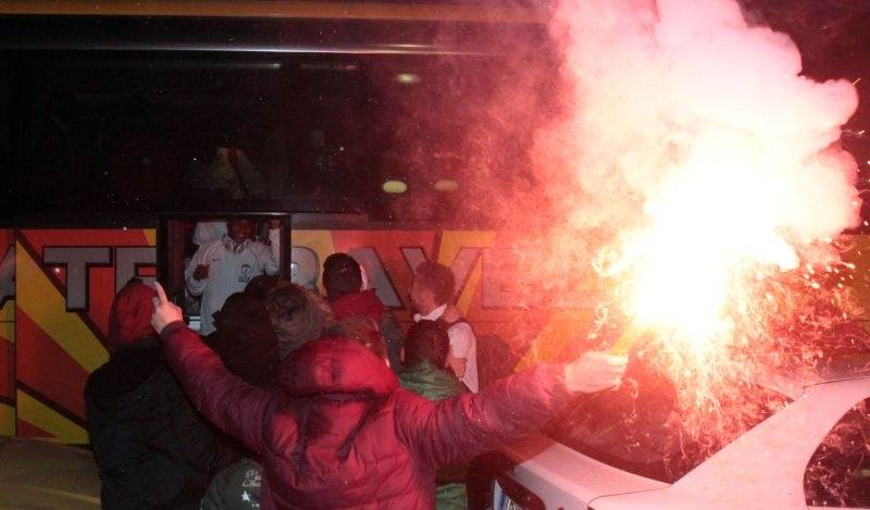 Λάρισα: Φοβερή υποδοχή στην ομάδα! (photos)