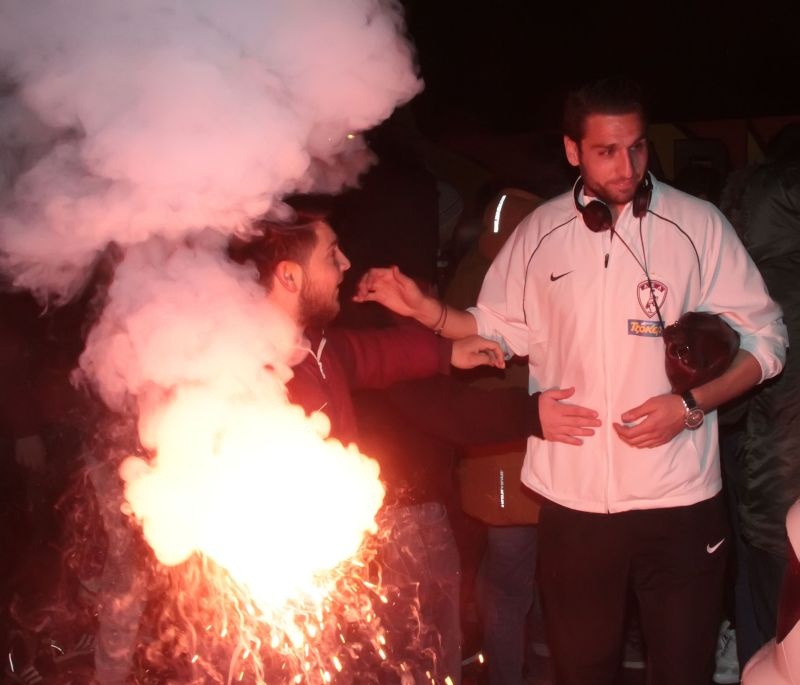Λάρισα: Φοβερή υποδοχή στην ομάδα! (photos)