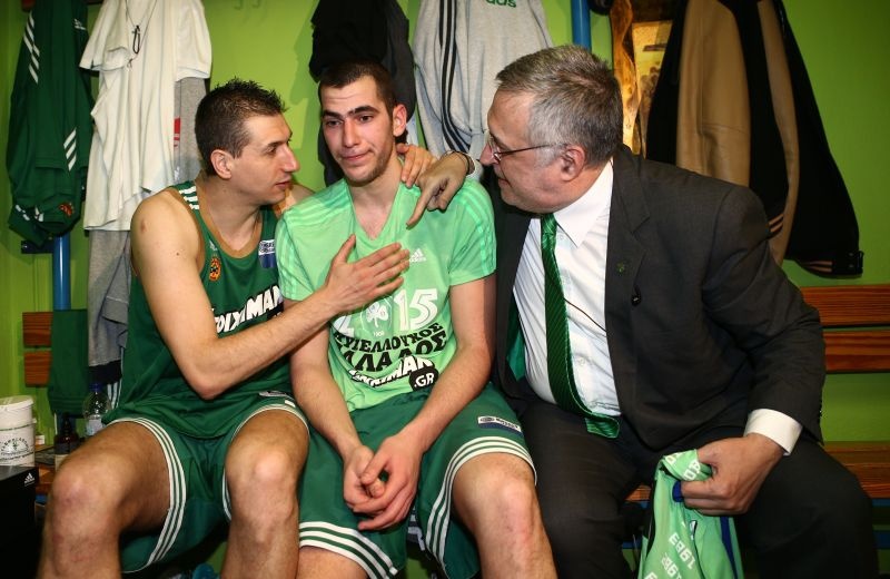 Παναθηναϊκός: Το γλέντησαν στα αποδυτήρια (photos)