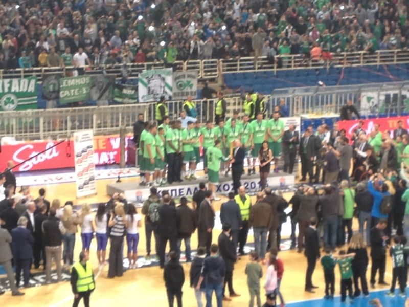 Τελικός Κυπέλλου Μπάσκετ: Το σήκωσε ο Διαμαντίδης (photos)