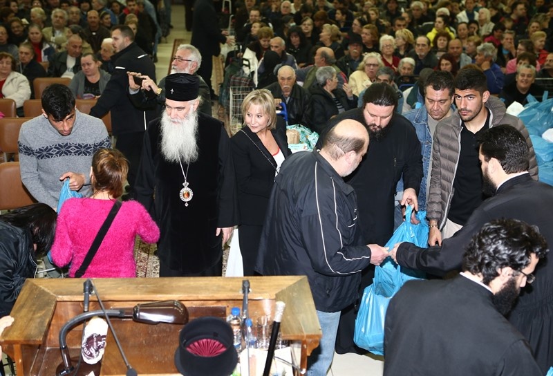 Ολυμπιακός: Στηρίζει την Ιερά Μητρόπολη Νίκαιας (photos+video)