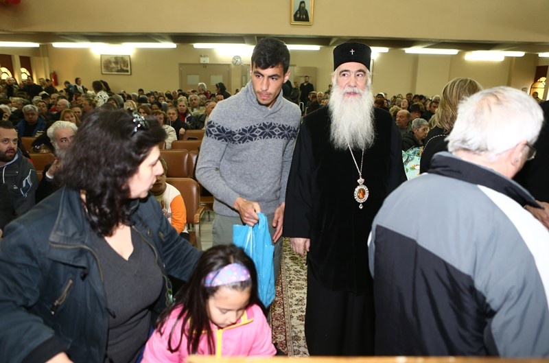 Ολυμπιακός: Στηρίζει την Ιερά Μητρόπολη Νίκαιας (photos+video)