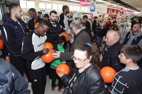 ΚΑΟΔ: «Ένα» με τον κόσμο (photos)