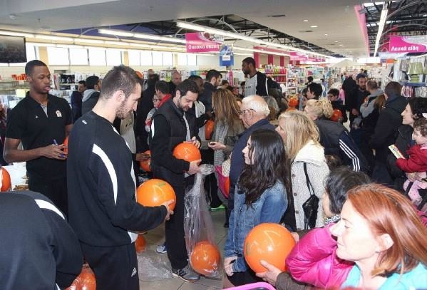 ΚΑΟΔ: «Ένα» με τον κόσμο (photos)