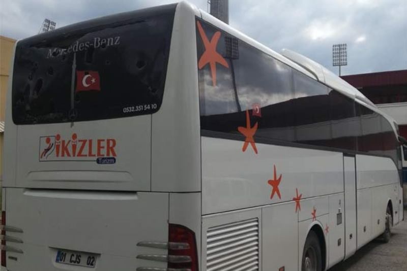 Τουρκία: Επίθεση στο πούλμαν της Μπεσίκτας (photos)