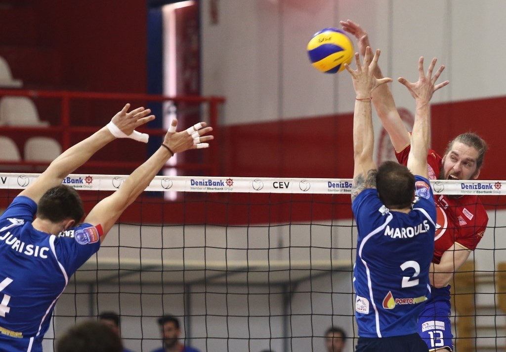 Ολυμπιακός: Ισοφάρισε τον Φοίνικα (photos)