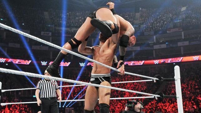 Raw: Απαγόρευση «RKO» στο Extreme Rules (videos+photos)