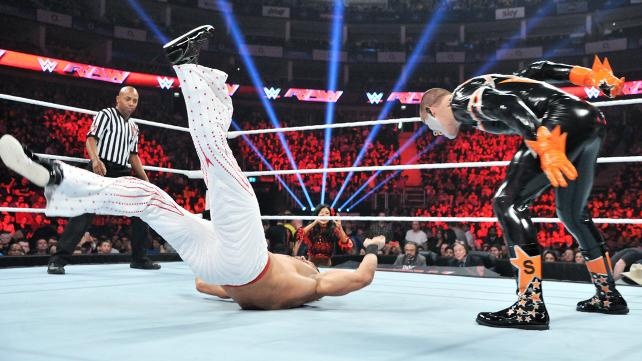 Raw: Απαγόρευση «RKO» στο Extreme Rules (videos+photos)