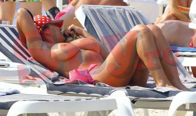 Η «καυτή» γυμναστική της Ροξάνα! (photos+videos)