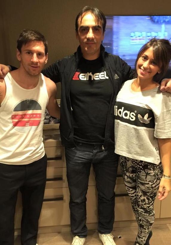 Μπαρτσελόνα: Τατουάζ το «10» ο Μέσι (photos)