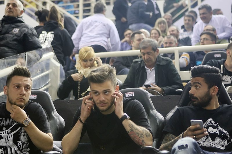 ΠΑΟΚ – Ολυμπιακός: Στο Παλατάκι ο Σαββίδης