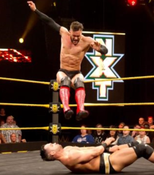 NXT: Η απάντηση στον Kevin Owens (photos+videos)