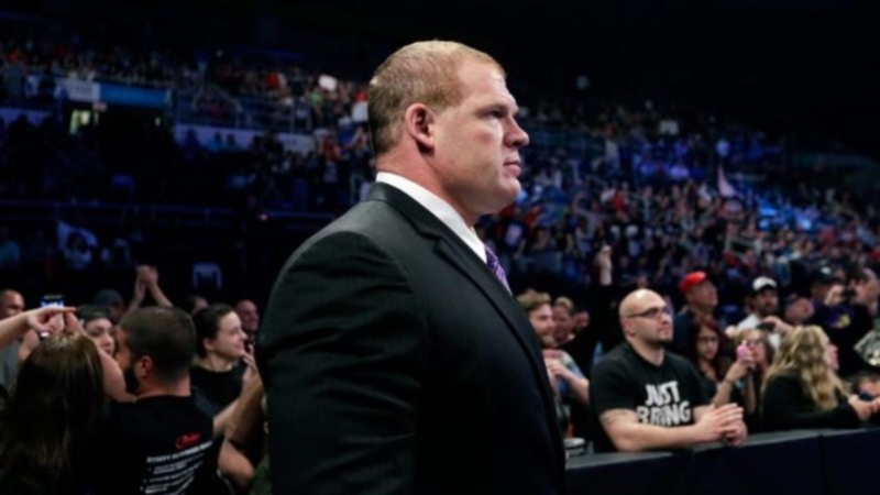 SmackDown: «Ανακατεύτηκε» ο Seth Rollins (photos+videos)