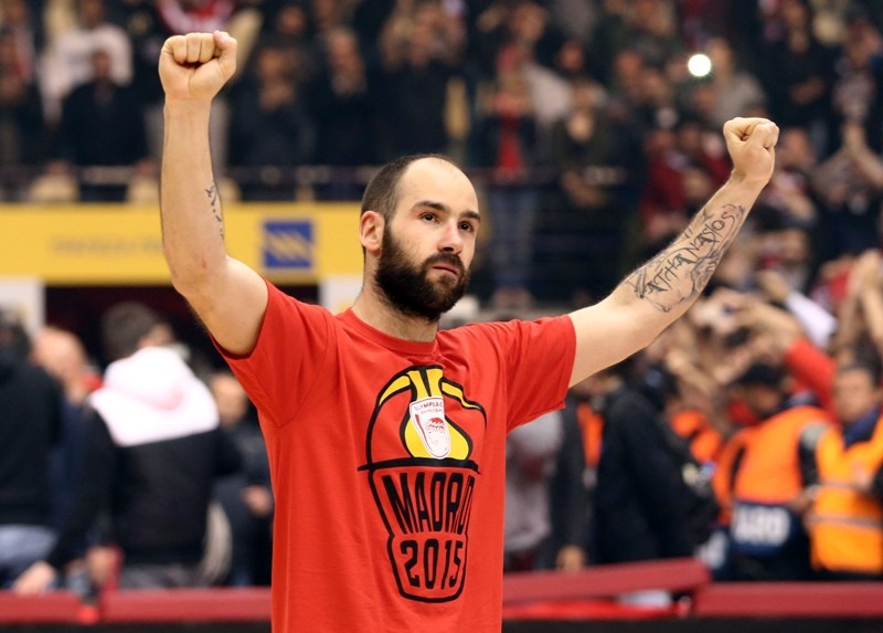 Ολυμπιακός: Τα μπλουζάκια του Final Four (photos)