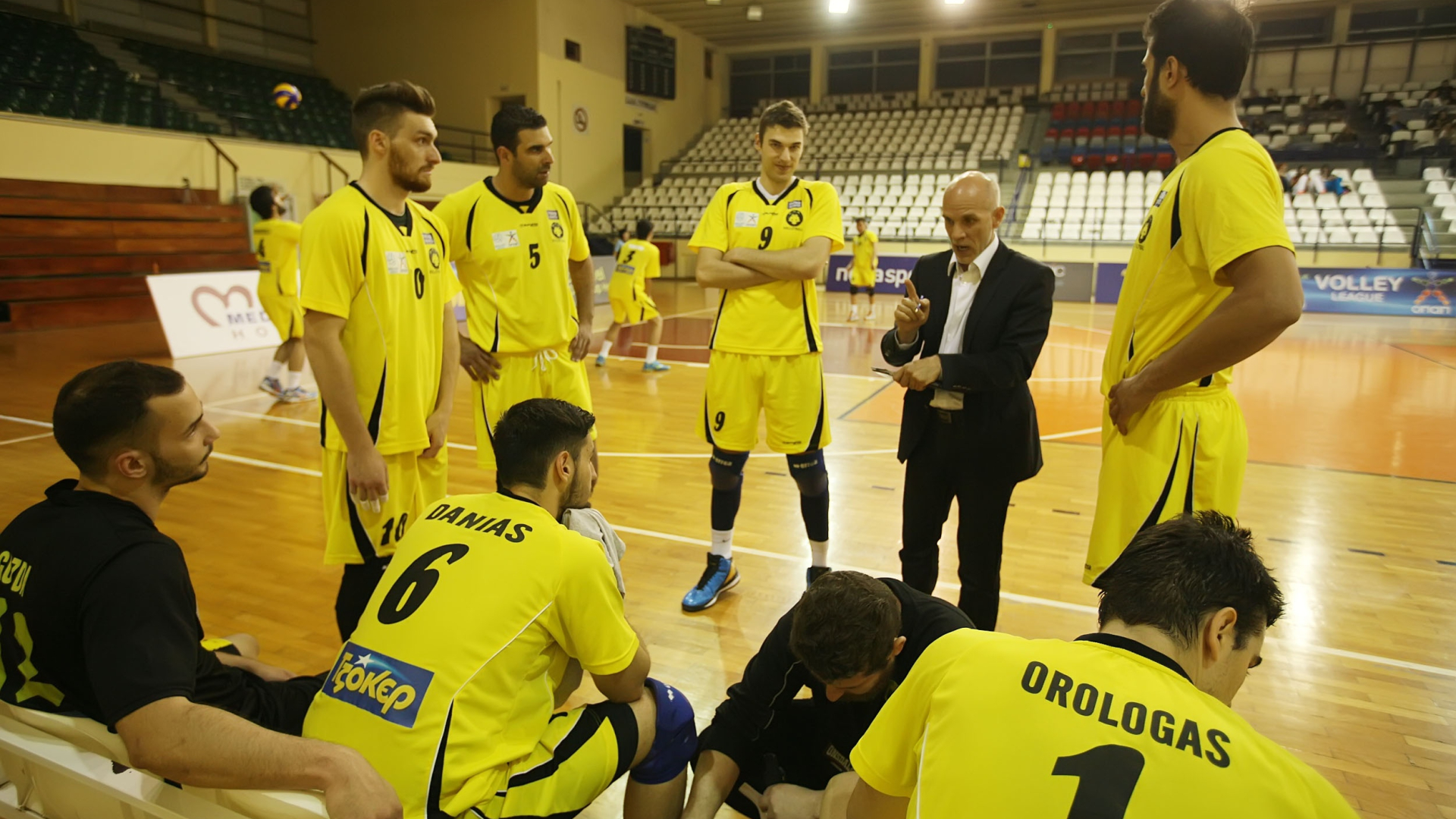 Volleyleague: Αποχαιρέτησε η ΑΕΚ χάνοντας από τη ΜΕΝΤ (photos)