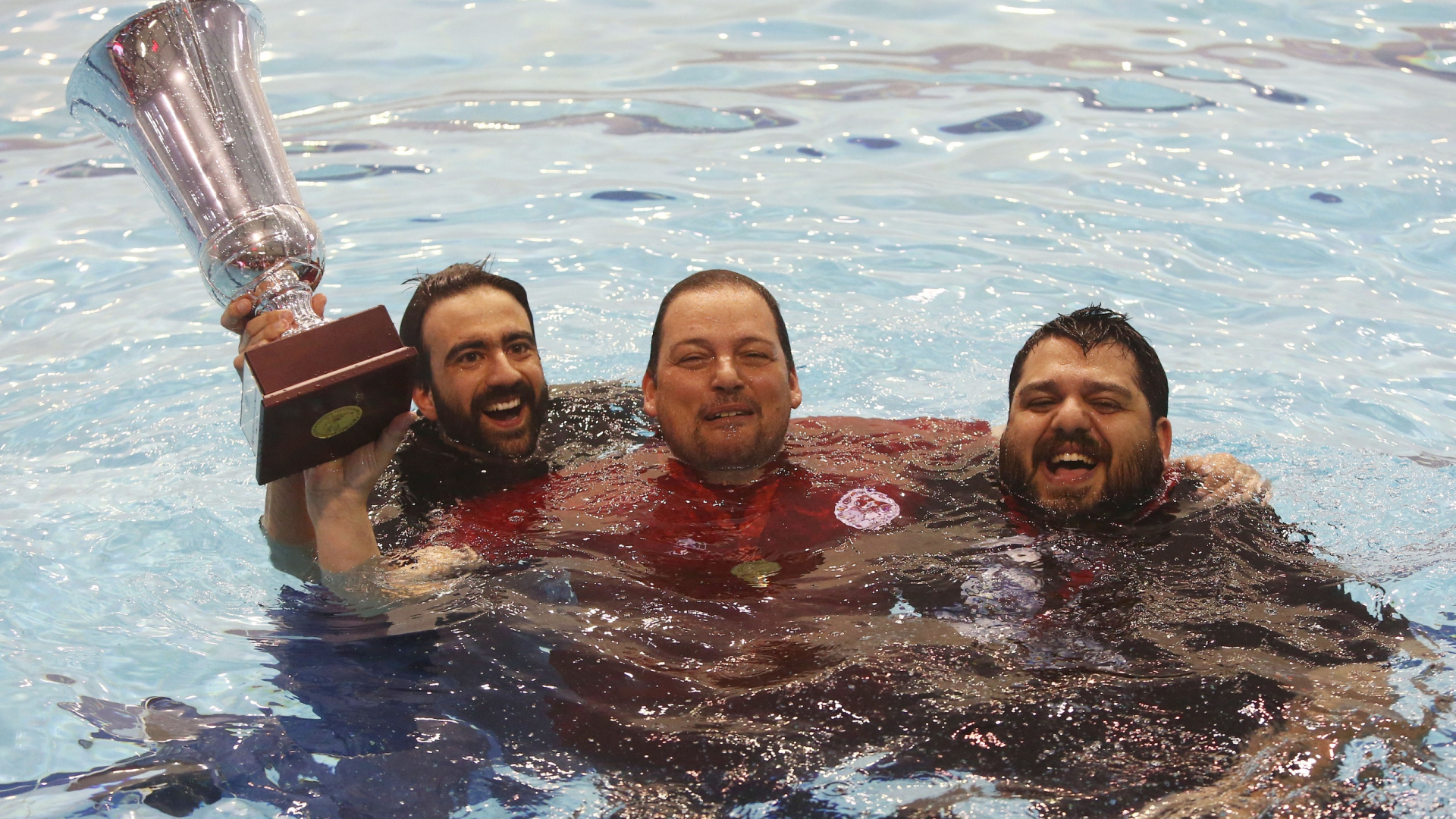 Ολυμπιακός: Χαμός στους πανηγυρισμούς (photos)