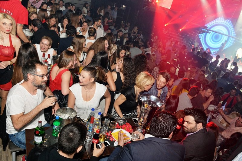 Ολυμπιακός: Το γλέντησαν οι Ευρωπαίες (photos)