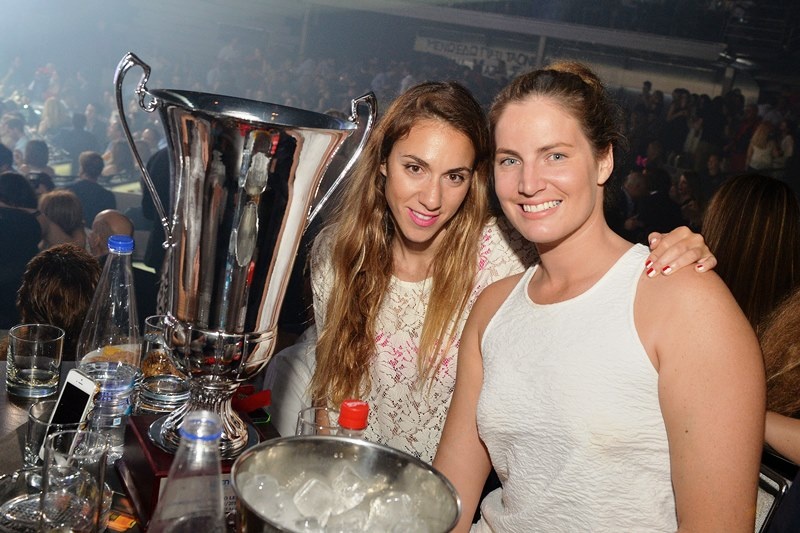 Ολυμπιακός: Το γλέντησαν οι Ευρωπαίες (photos)