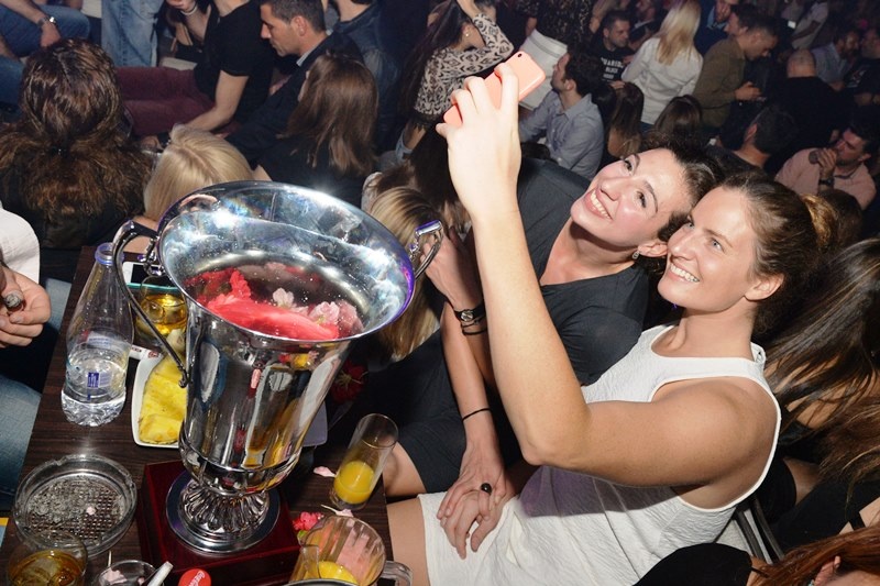 Ολυμπιακός: Το γλέντησαν οι Ευρωπαίες (photos)