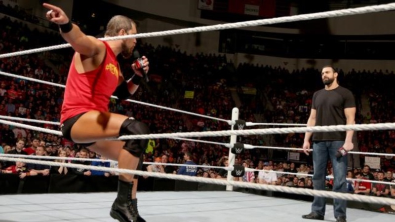 Raw: Triple Threat για τον τίτλο του Rollins (photos+videos)