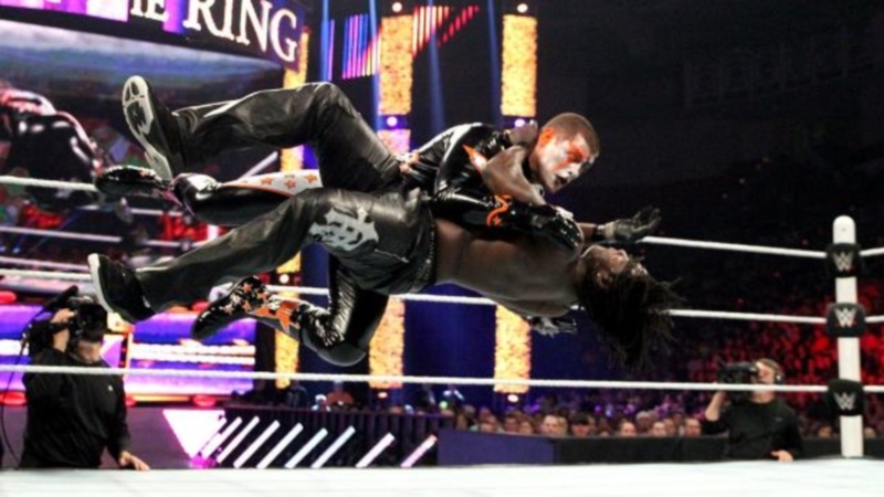 Raw: Triple Threat για τον τίτλο του Rollins (photos+videos)