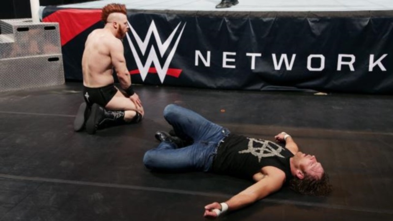 Raw: Triple Threat για τον τίτλο του Rollins (photos+videos)