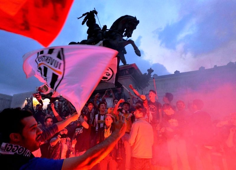 Γιουβέντους: Χαμός στο Τορίνο για τον τίτλο (photos+video)