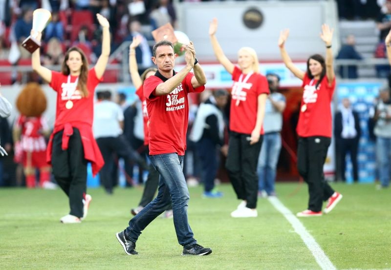 Ολυμπιακός: Αποθεώθηκαν πόλο και βόλεϊ γυναικών! (photos)