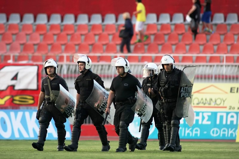 Επεισόδια στο Ολυμπιακός Βόλου – Ηρακλής (photos)