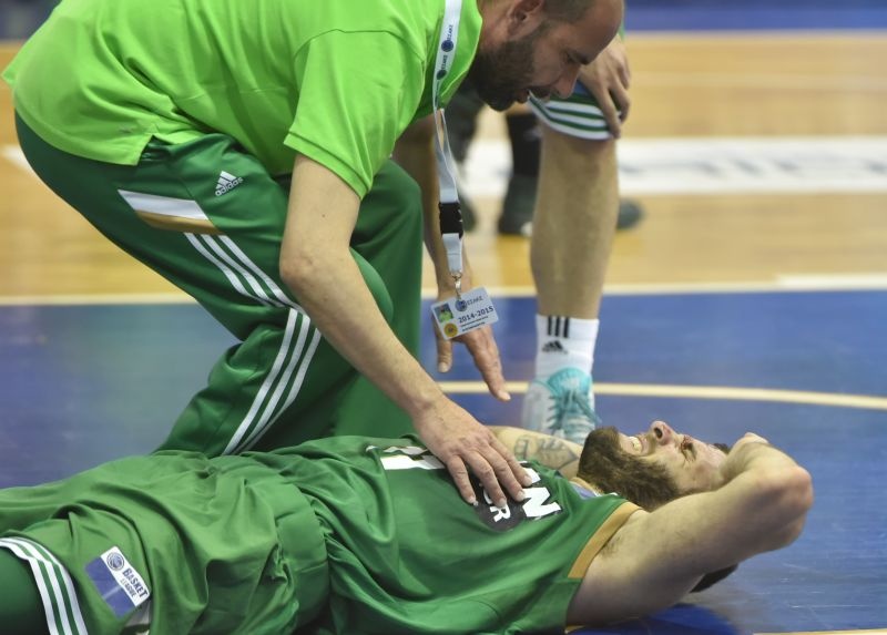 Παναθηναϊκός: Στο νοσοκομείο ο Παππάς (photos)