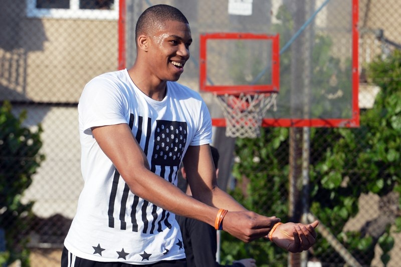 Οι Αντετοκούνμπο σε street basket στα Σεπόλια (photos)