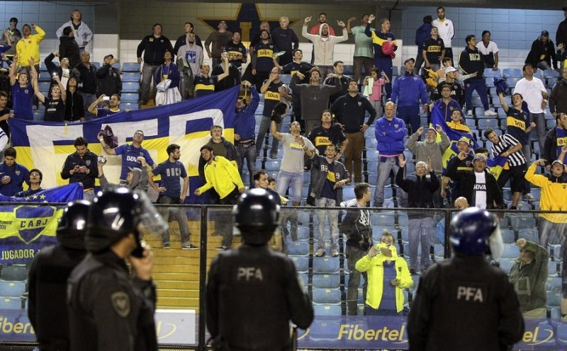 Διακοπή στο ντέρμπι Μπόκα-Ρίβερ λόγω σπρέι πιπεριού! (photos+videos)