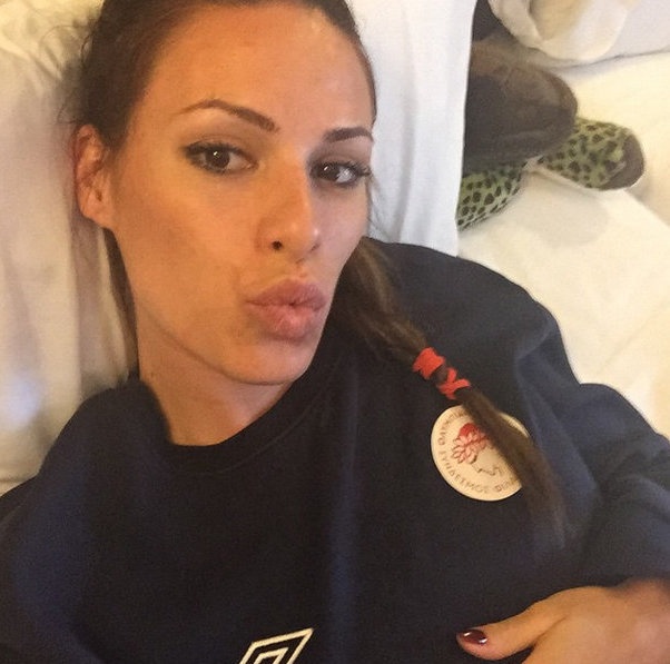 Η Ιβάνα στέλνει φιλιά