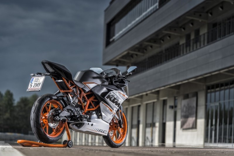KTM RC 390 η Supersport της ΚΤΜ (photos+video)