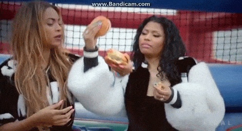 Μοιράζουν… εγκεφαλικά Beyonce και Minaj! (gifs)