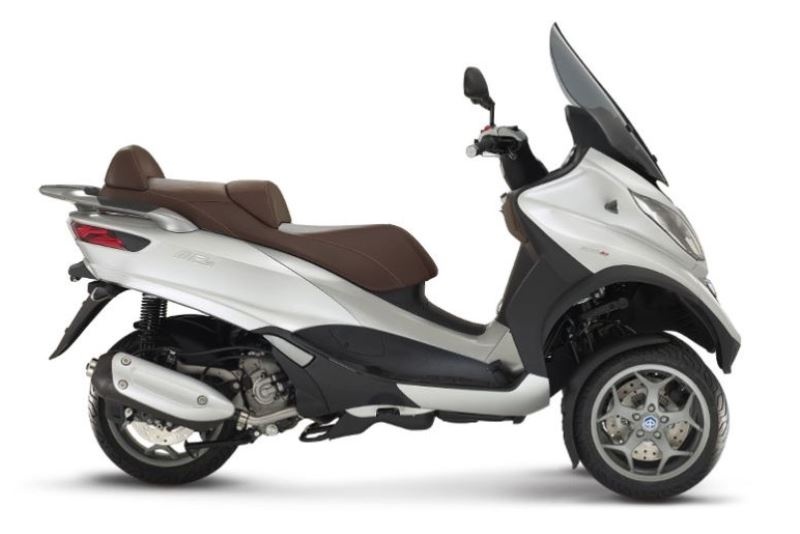 Piaggio MP3 LT: Έχεις δίπλωμα αυτοκινήτου; Αγόρασέ το (photos)