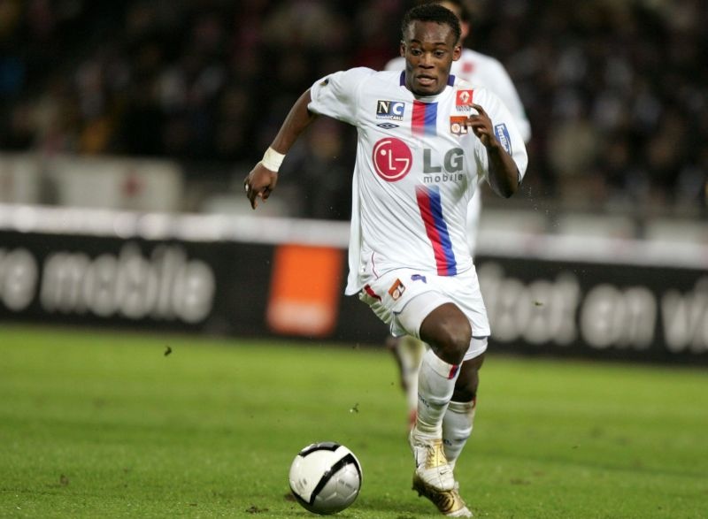 Ο Εσιέν δεν χάνει στα ντέρμπι (videos+photos)