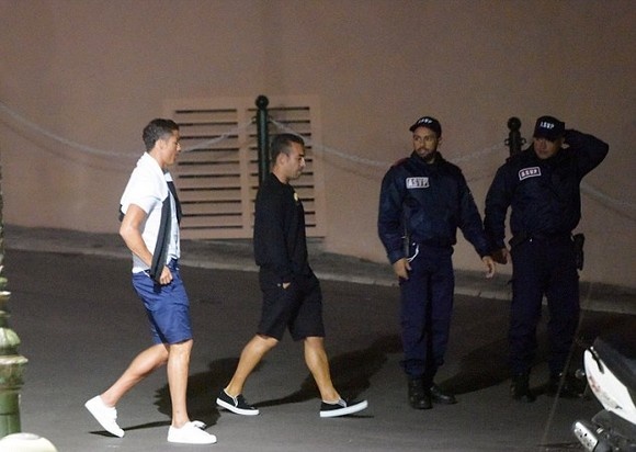 Ξαλάφρωσε στον δρόμο ο Κριστιάνο (photos)