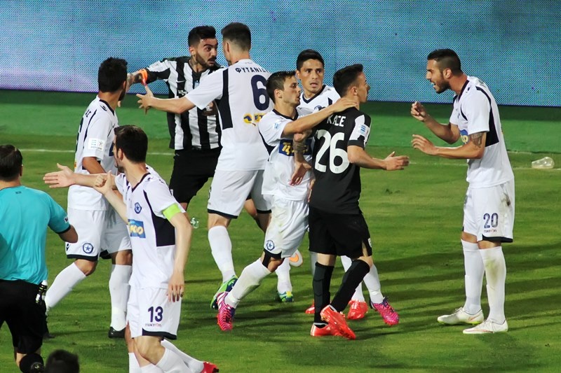 Η ένταση μετά τα… τόξα του Καραμάνου (photos)