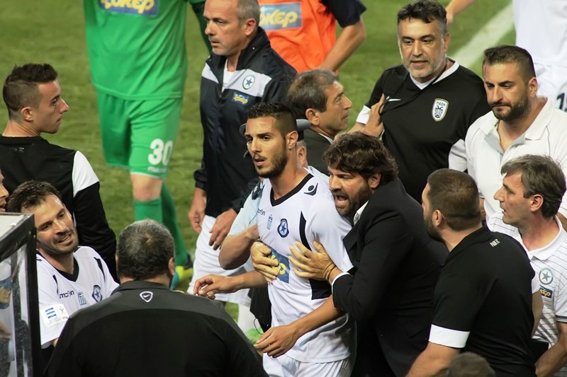 Η ένταση μετά τα… τόξα του Καραμάνου (photos)