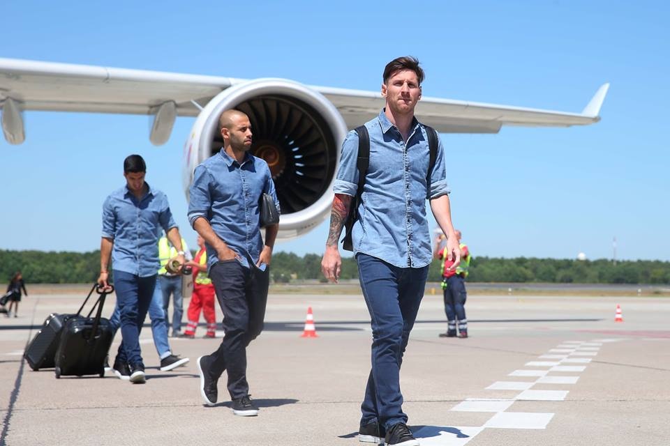 Από το αεροπλάνο το σηκώνει η Γιουβέντους! (photos+videos)