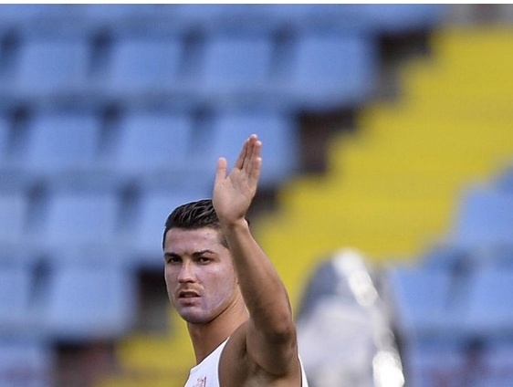 Το τερμάτισε ο Κριστιάνο, έκανε προπόνηση με αντηλιακό! (photo)