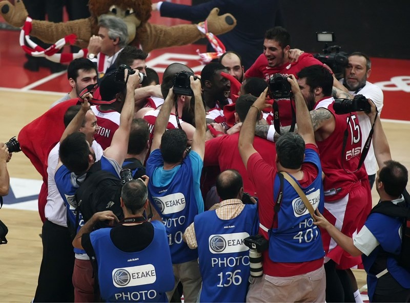 Ολυμπιακός: Οι «ερυθρόλευκοι» πανηγυρισμοί (photos)