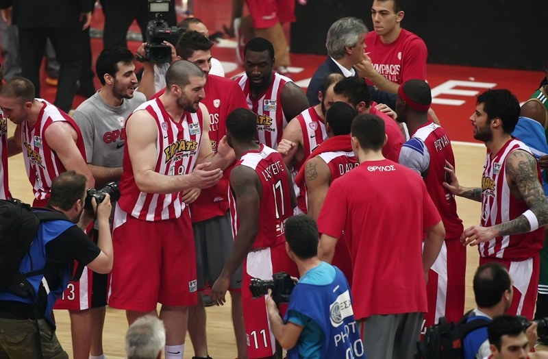 Ολυμπιακός: Οι «ερυθρόλευκοι» πανηγυρισμοί (photos)