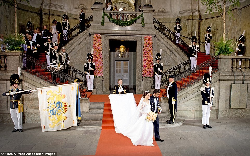 Όλη η Βασιλική Οικογένεια σε μία εικόνα! (photos)