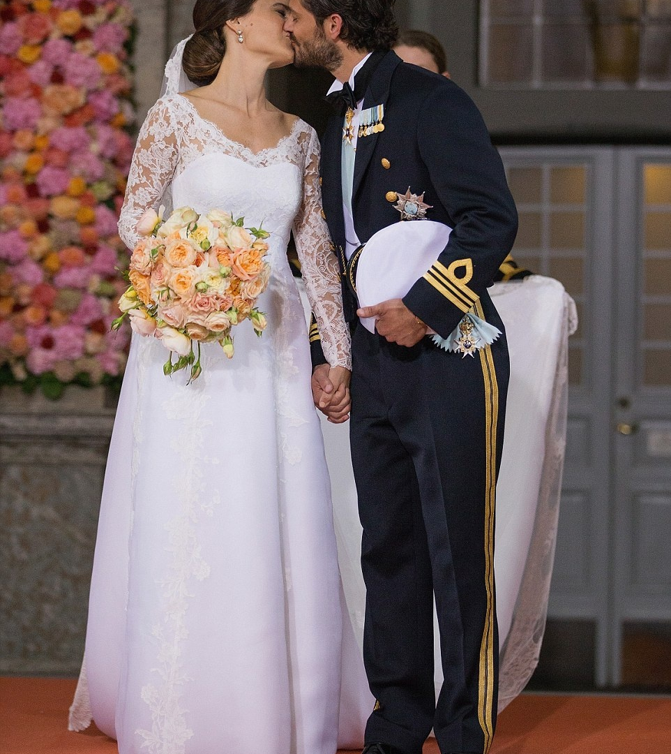 Όλη η Βασιλική Οικογένεια σε μία εικόνα! (photos)